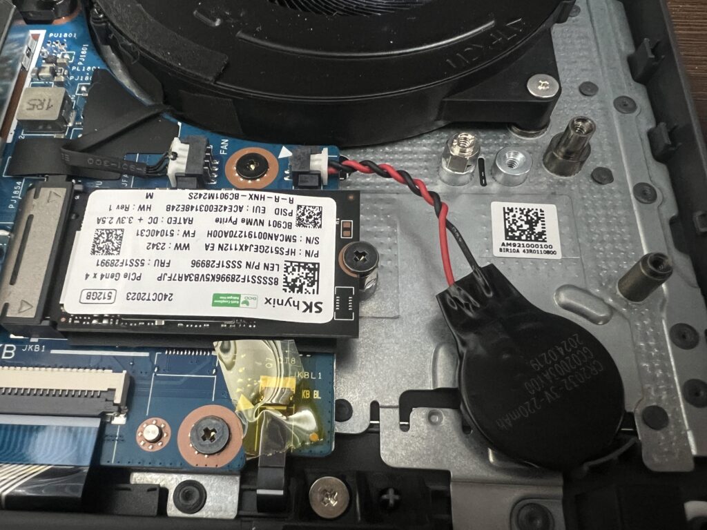 SSDを取り付けた