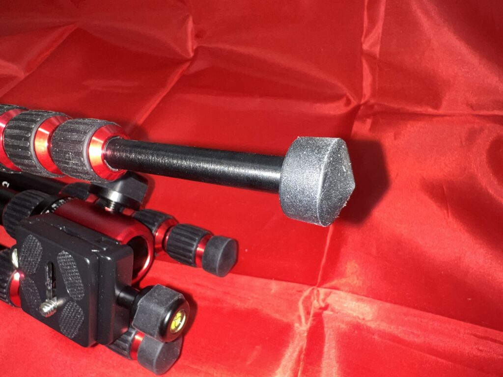 Manfrotto Element トラベル三脚(MKELES5RD-BH)とは？