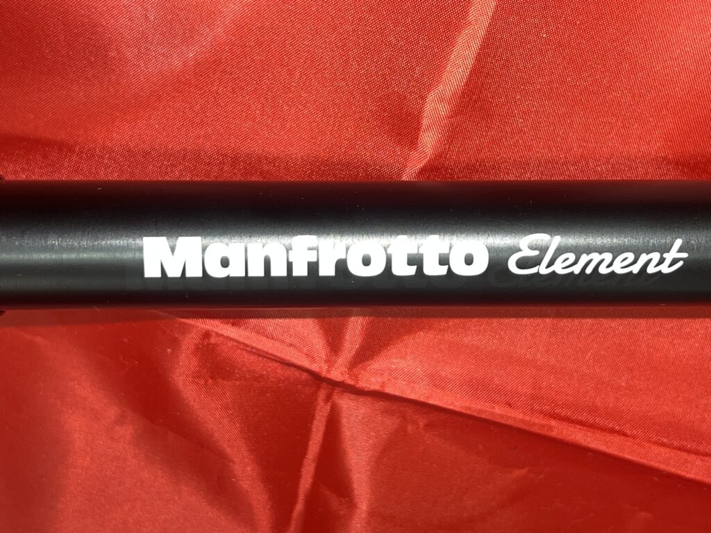 Manfrotto Element トラベル三脚(MKELES5RD-BH)とは？